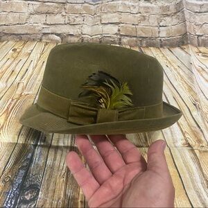 Vintage Stetson Olive Playboy Fedora With Feather Size 7